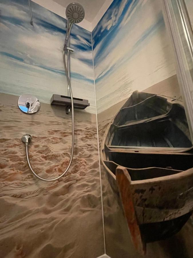 Appartment 53Qm Im Architektenhaus - 2 Schlafzimmer Mit Kueche Und Bad, Nur 2Min Von A8 - Ruhig Und Modern ارشنبرغ المظهر الخارجي الصورة